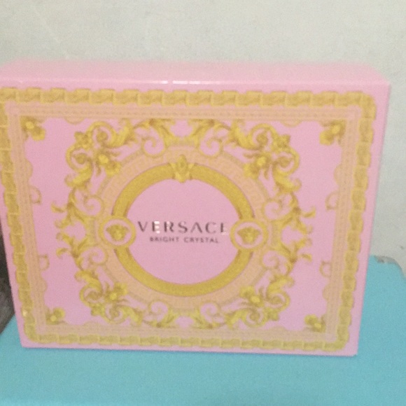 Versace | Bath & Body | Versace Gift Set Perfume Body Lotion And Bath ...